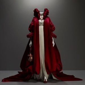 Meet your Posher, Tara